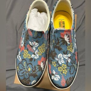 SeaVees Hawthorne Slip-On Beachcomber Size 3 New With Box